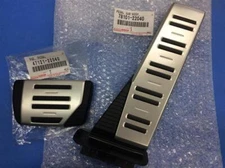 TOYOTA LEXUS Genuine OEM LS460 LS460L LS600h LS600hL Accelerator Brake Pedal Set
