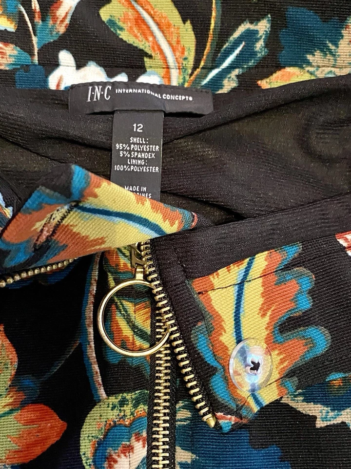 Minifalda INC International Concepts para mujer con estampado floral talla 12 Foto 2 de 4