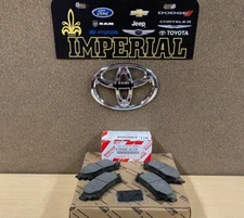 2011-2019 TOYOTA SIENNA GENUINE TCMC REAR BRAKE PAD SET 04466AZ209