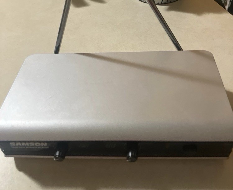 Samson SR 266 dual wireless receiver - NOT TESTED