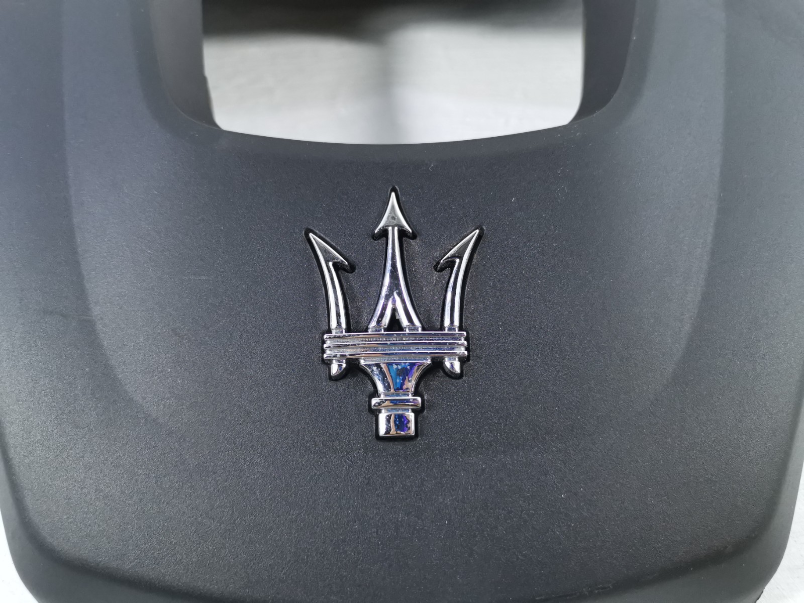 Maserati Levante 2018 AWD AUTO 3.0L V6 Engine Top Appearance Cover Panel Trim