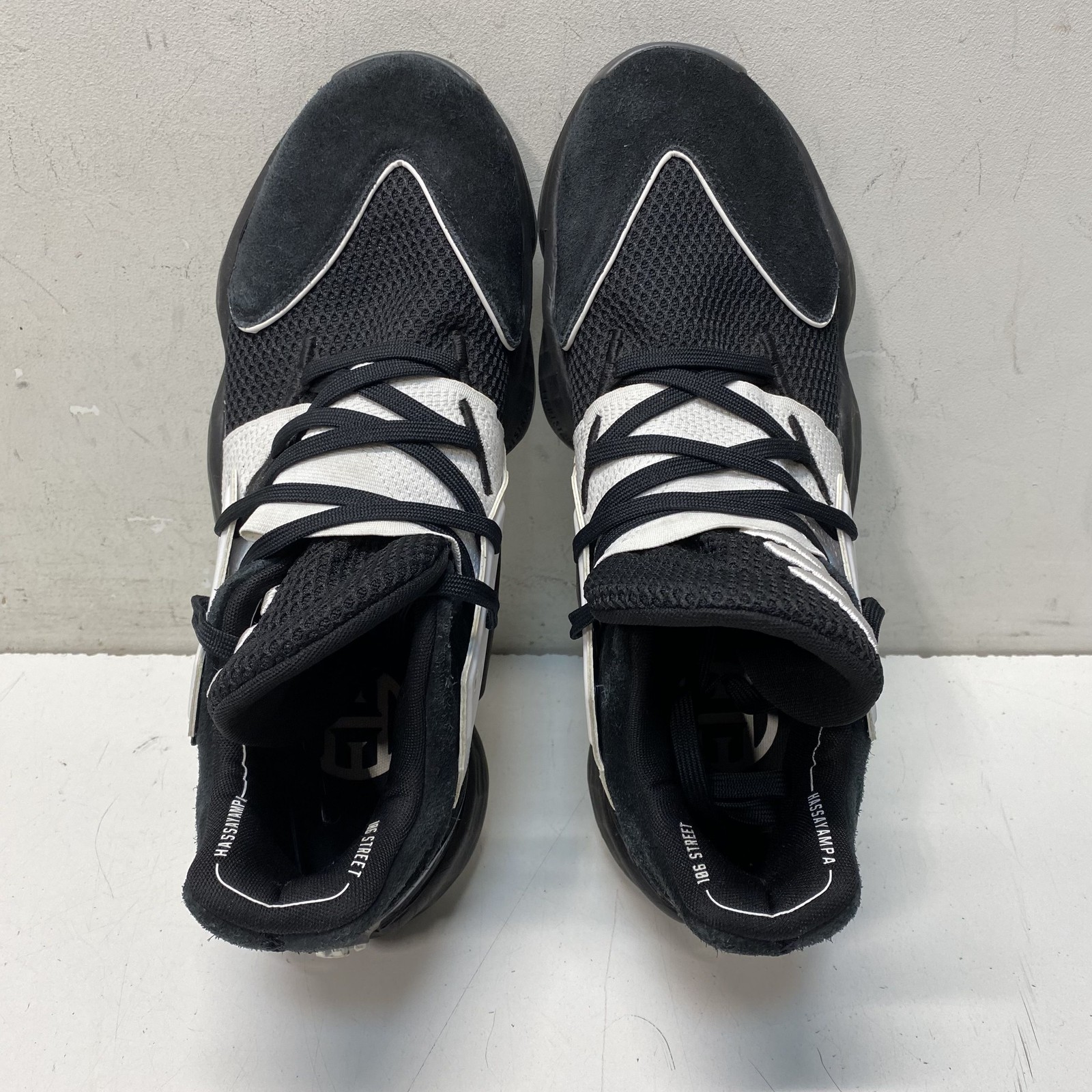 Adidas Black Solid Athletic Basketball Sneakers M… - image 5