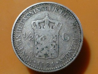PAYS BAS 1/2 GULDEN (ARGENT) 1921 RARE & QUALITE TB/TB !