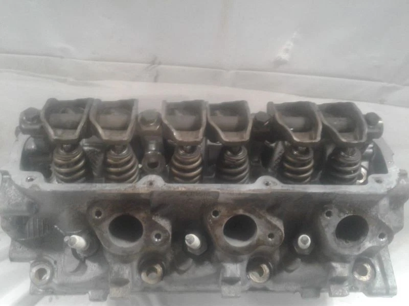 Culata Dodge Caravan 1994-1997 3,8 L V6 4621510 Foto 3 de 4