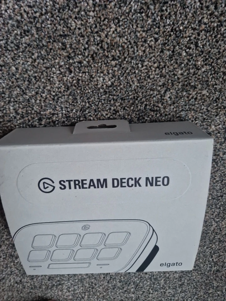 Elgato Stream Deck Neo White Boxed  * RRP  £ 100* - Image 2 of 3