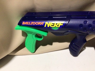NERF Ballzooka Air Gun Blaster 12 Balls Kenner Rapid Fire Vintage