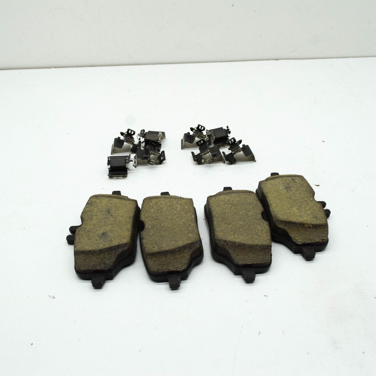 MERCEDES-BENZ GLE W167 Rear Brake Pads Set A0004207203 NEW GENUINE  