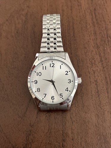 FMD Watch FMDWS114 Quartz Silver Tone Metal Stretch Band Round 41 mm Silver Dial - Picture 3 of 6