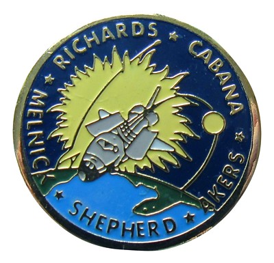 PIN enamel vtg NASA Space Shuttle STS-41 - DISCOVERY Cabana Akers Shepherd