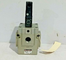 SMC VG342-5DZ-04NA Solenoid Valve DC24V VO307-5DZ Press 0-0.9MPa