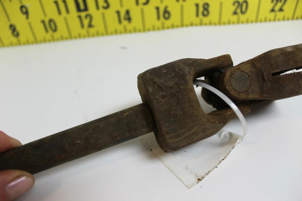 Vínculo de eje Ford 1966-1977 Bronco (SVM59) usado OEM Foto 3 de 4