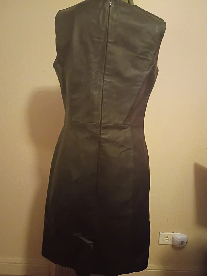 Черное кожаное платье размер 8 от Newport News - Изображение 2 из 4