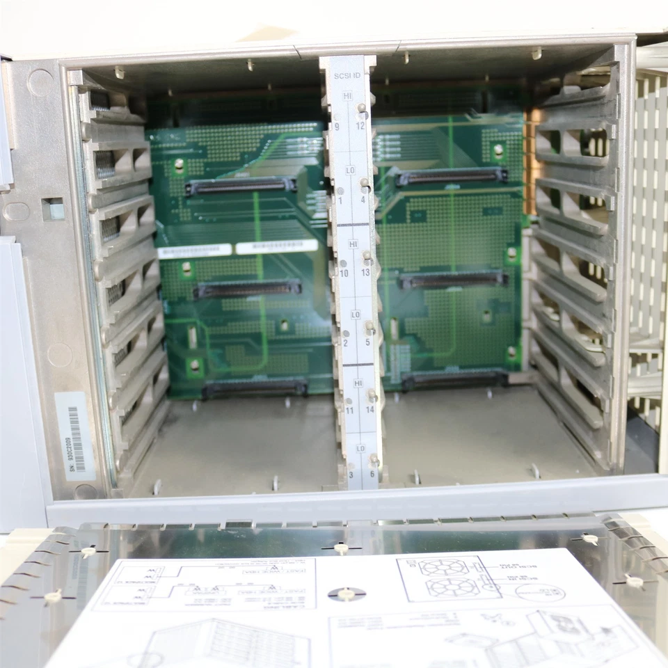 Sun 599-2261-01 711 Ultra SCSI 80 Pin 6-Bay External Hard Drive Enclosure - Image 4 of 4