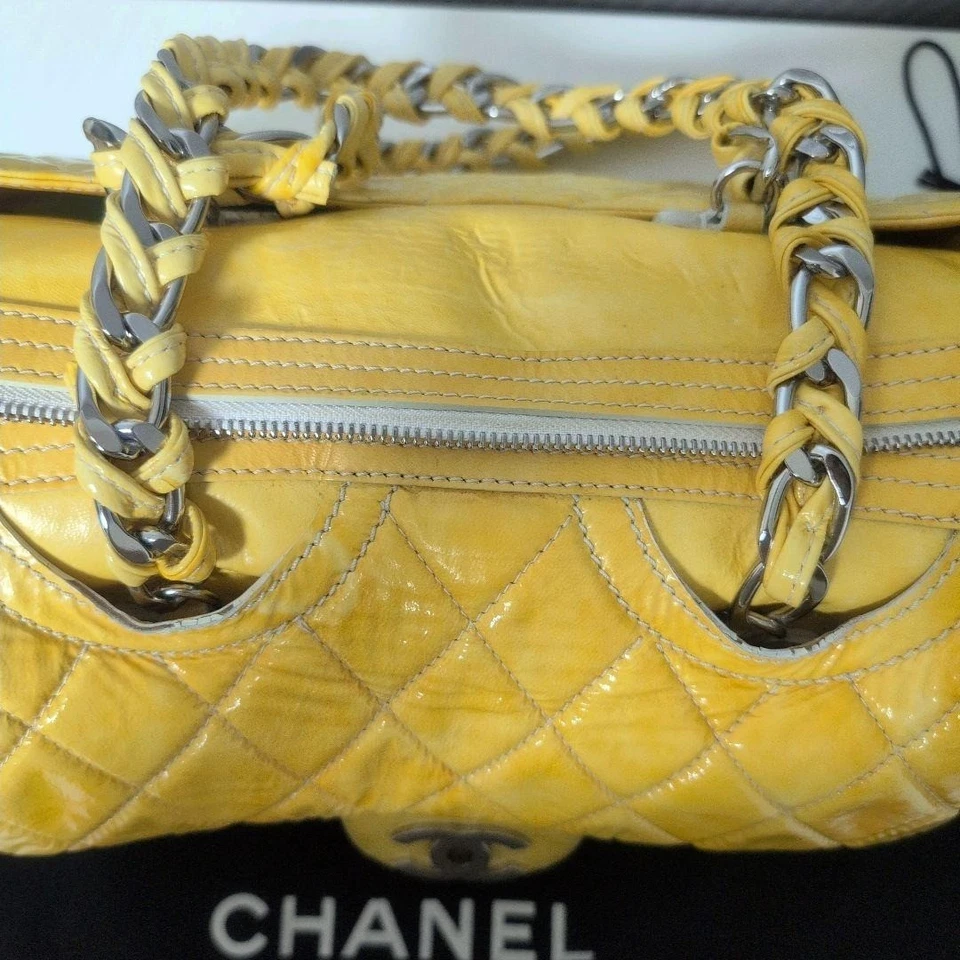 【BASURA】CHANEL Bolso de Hombro Cadena Matelasse Amarillo Marfil Esmalte Vintage Usado Foto 4 de 4