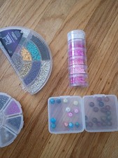 Bead Storage Solutions Multicolor Round Glass Plastic Beads Set with Containers