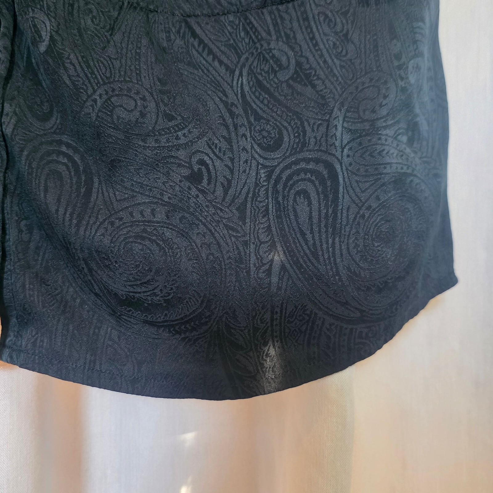 bebe paisley black blouse size large - image 3