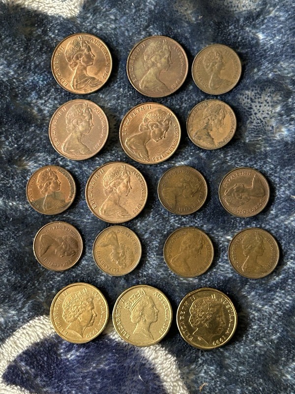 Lot  of 3 Australian 2 Dollar Coins Plus 14 2 Penny, 1 Penny, And Half Penny