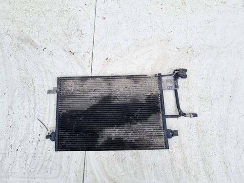 8D0260401 Kondensator Klimaanlage  Volkswagen Passat DE2119736-03