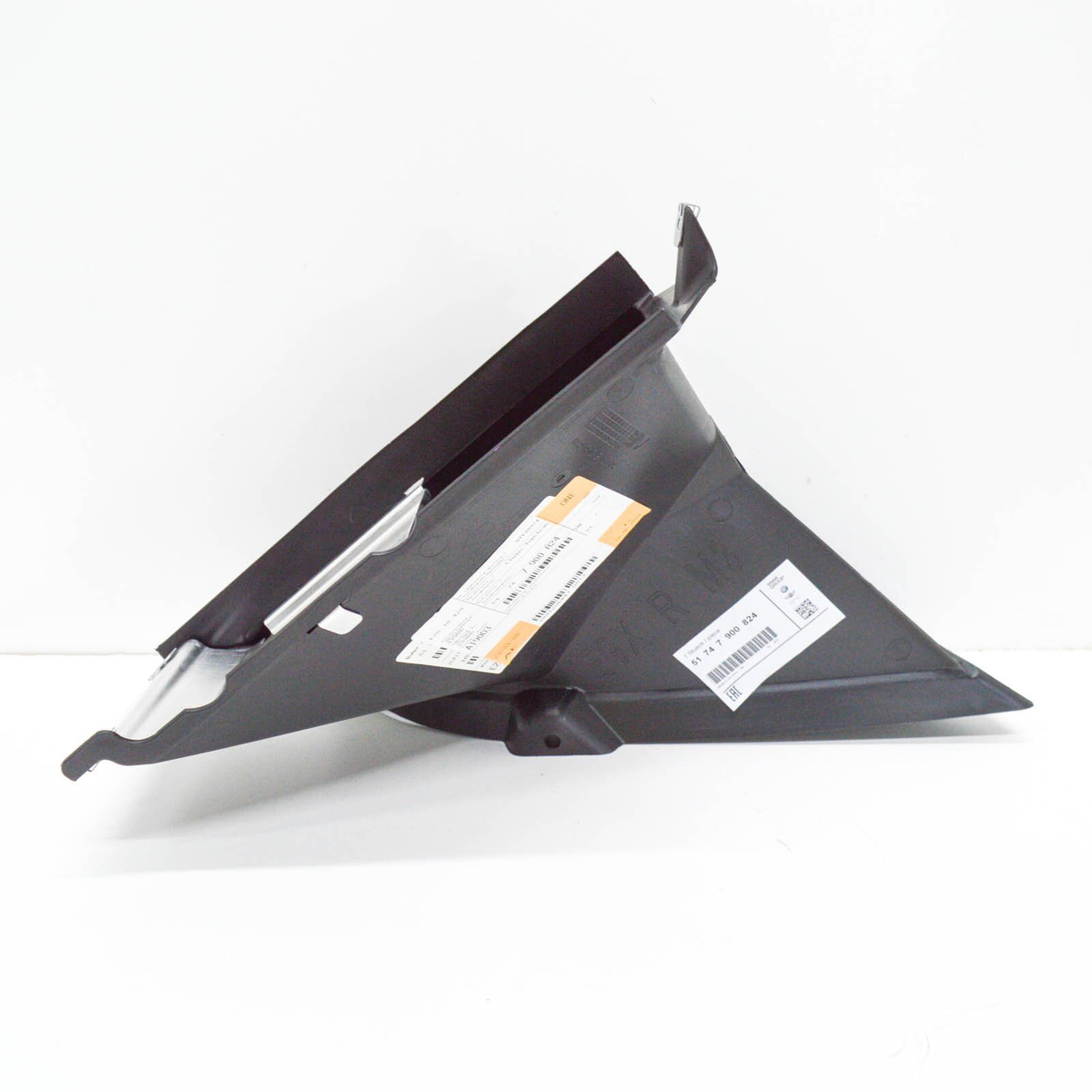 NEW BMW M3 E90 FRONT RIGHT AIR DUCT 51747900824 2009 ORIGINAL 51