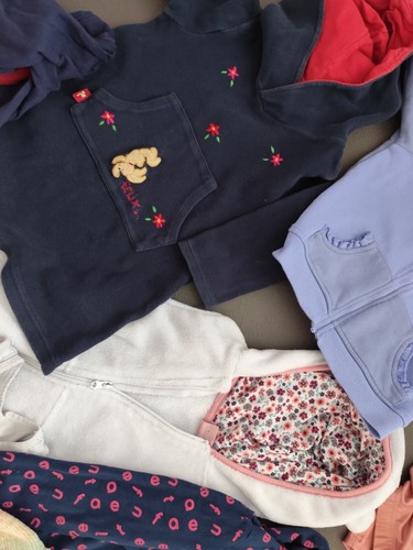 Kinder Bekleidungspaket Gr. 98/104 Shirt Weste Rock Sweatjacke Basicshirt Set - Bild 5 von 5