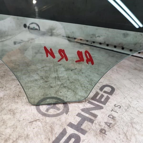 Cristal ventana puerta trasera derecha mercedes-benz c300 2015-2020 205-735-24-00 fabricante de equipos originales Foto 4 de 4