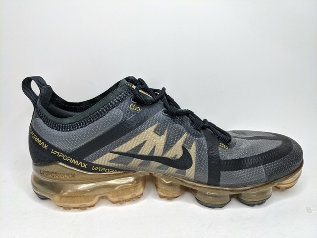 nike vapormax black and gold mens