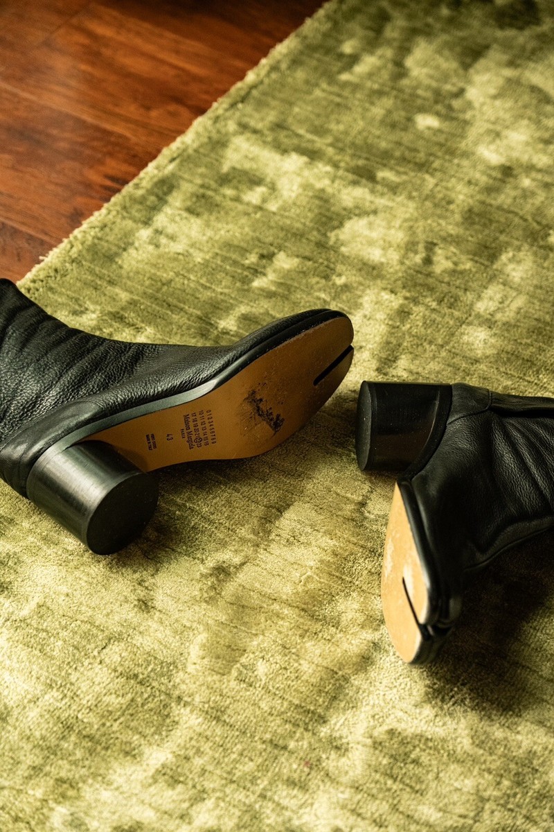 maison margiela tabi boots Pebble Black Leather Size 43/10 maison margiela tabi boots Pebble Black Leather Size 43/10