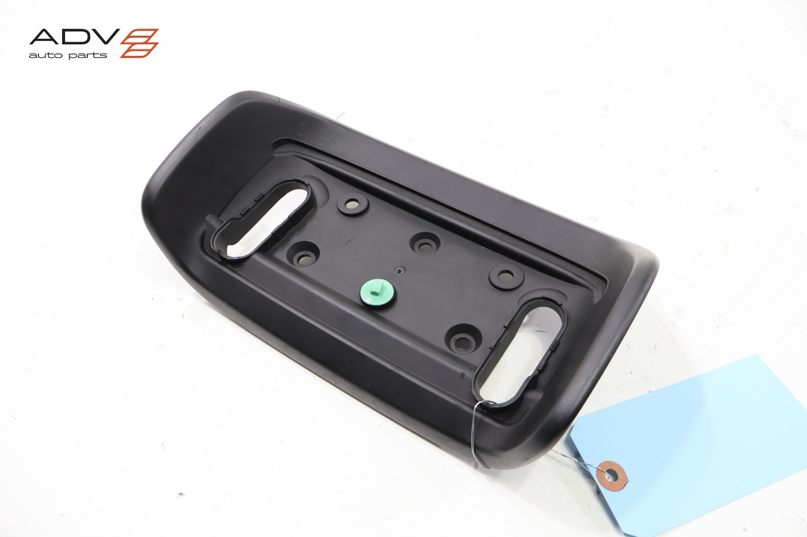 2017 - 2020 MASERATI GHIBLI FRONT RIGHT SEAT HEADREST BRACKET TRIM COVER OEM