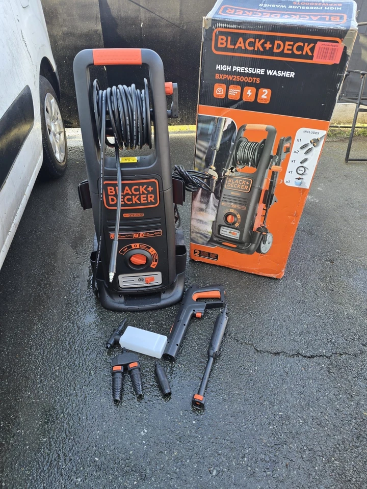 Black And Decker 2500w Pressure  Washer.  - Image 2 of 2