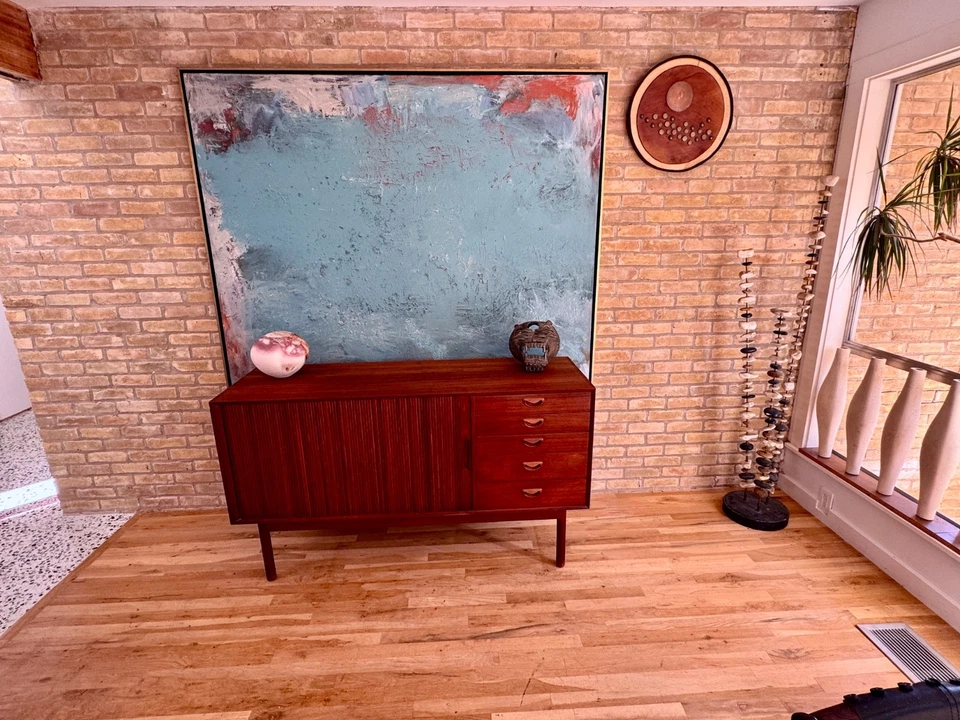 Cómoda armario credenza madera teca danesa Hvidt Soborg Dinamarca de colección Mcm Foto 3 de 4