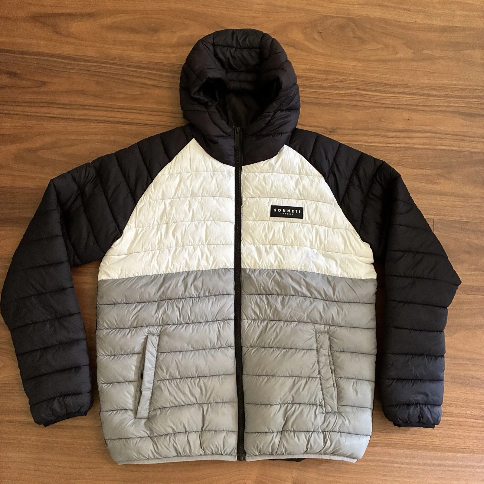 Sonneti London Men’s Puffer Jacket XL Black White Gray Hooded Colorblock Coat image 1