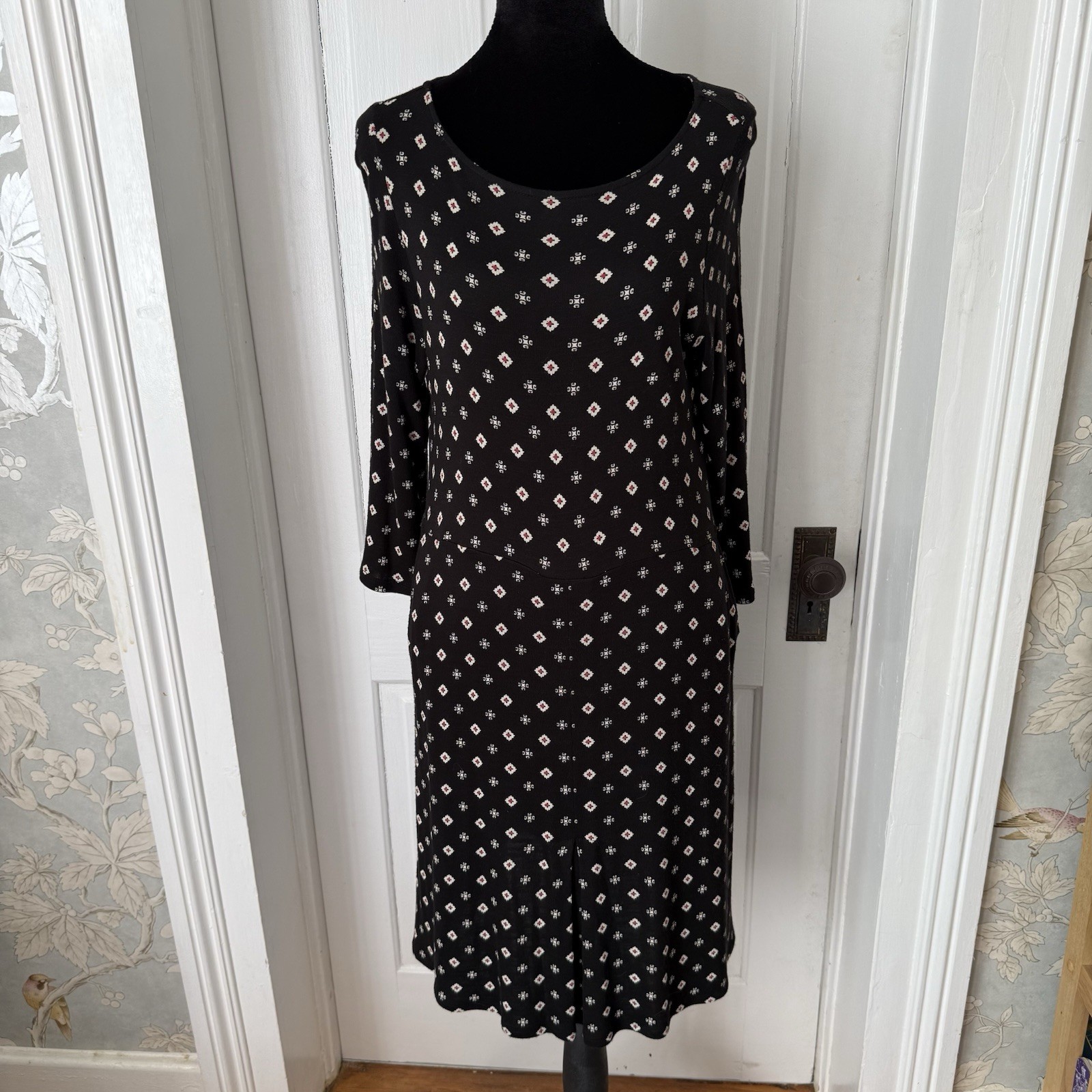 J. Jill Black/White/Red Geometric Knit Midi Dress Long Sleeve Pockets M Petite