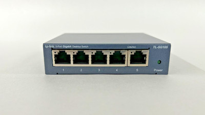 TP-Link TL-SG105 5-Port 10/100/1000 Mb/s Desktop Switch