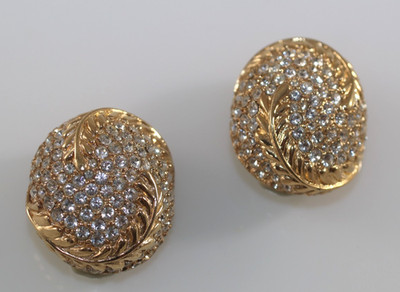 FAb! Vintage Ciner Gold Plated Crystal Rhinestone Leaf design  Clip Earrings