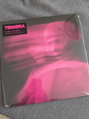 TOMORA COME CLOSER LP SIGNED AUTOGRAPHED New 199957007337 Eclipse Vinyl