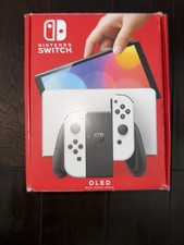 Nintendo Switch OLED White w/Protective Screen Case PreOwned Excellent condition