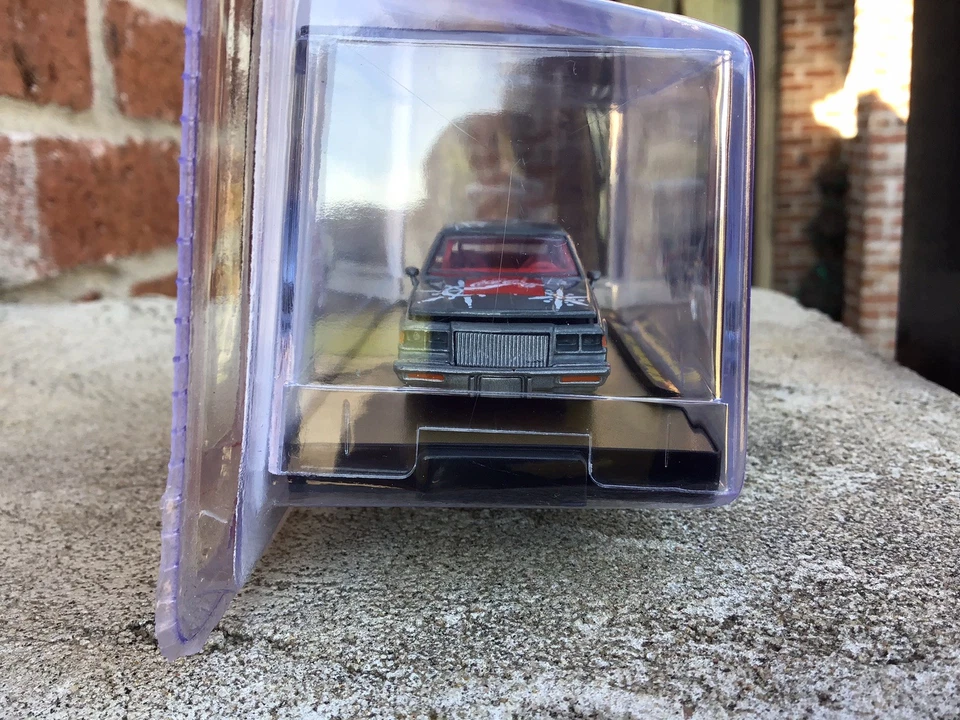 M2 MACHINES HOLIDAY COCA COLA 1987 BUICK GRAND NATIONAL CUSTOM RAW 250 CHASE. - Image 4 of 4