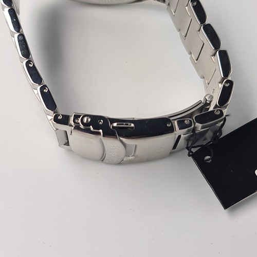 Quiksilver Mens Beluka Watch Silver Polished Stainless Steel Case & Bracelet - Picture 9 of 9