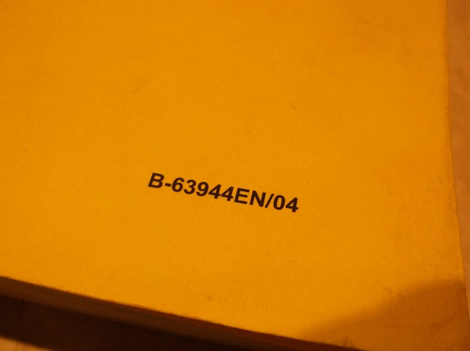 FANUC Operator's Manual 1 OF 3 System B-63944EN/04 Series 30i,31i,32i-Model A  - Image 2 of 4
