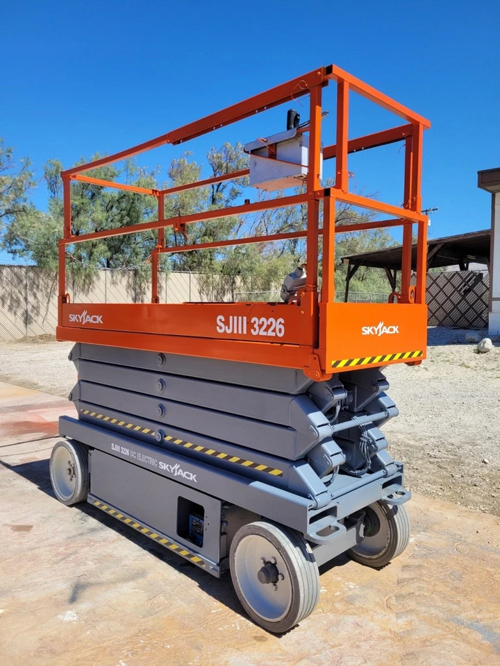 Восстановленный ножничный подъемник Skyjack SJIII3226 - Изображение 4 из 4