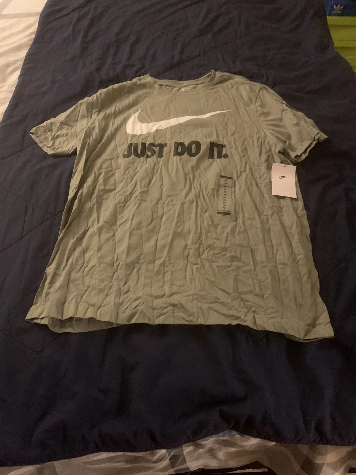 Nike Men's T-Shirt Athletic Logo Swoosh Printed Active Short Sleeve Tee