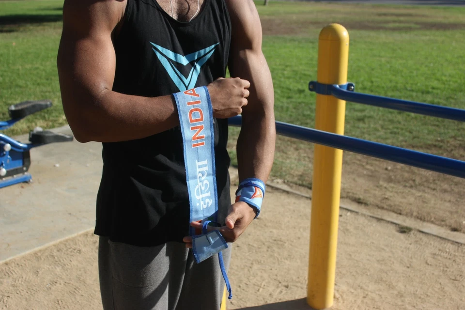 VRGATA Wrist Wraps for Crossfit, Calisthenics, Gym, Weightlifting - Image 3 of 4