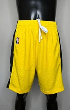 Mitchell & Ness NBA Boston Celtics HWC 2007 Reload 3.0 Swingman Shorts, Medium