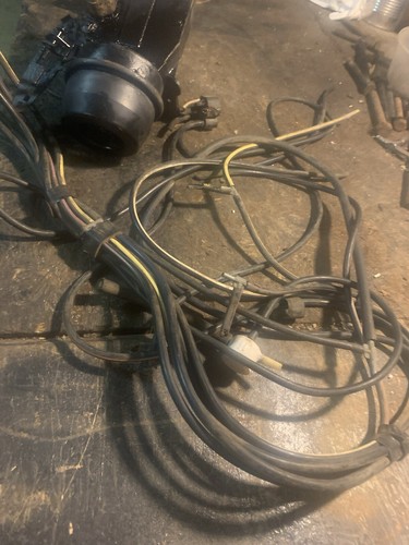 1964 Cadillac temp Control Vacuum Servo Unit With Extras - Picture 8 of 9