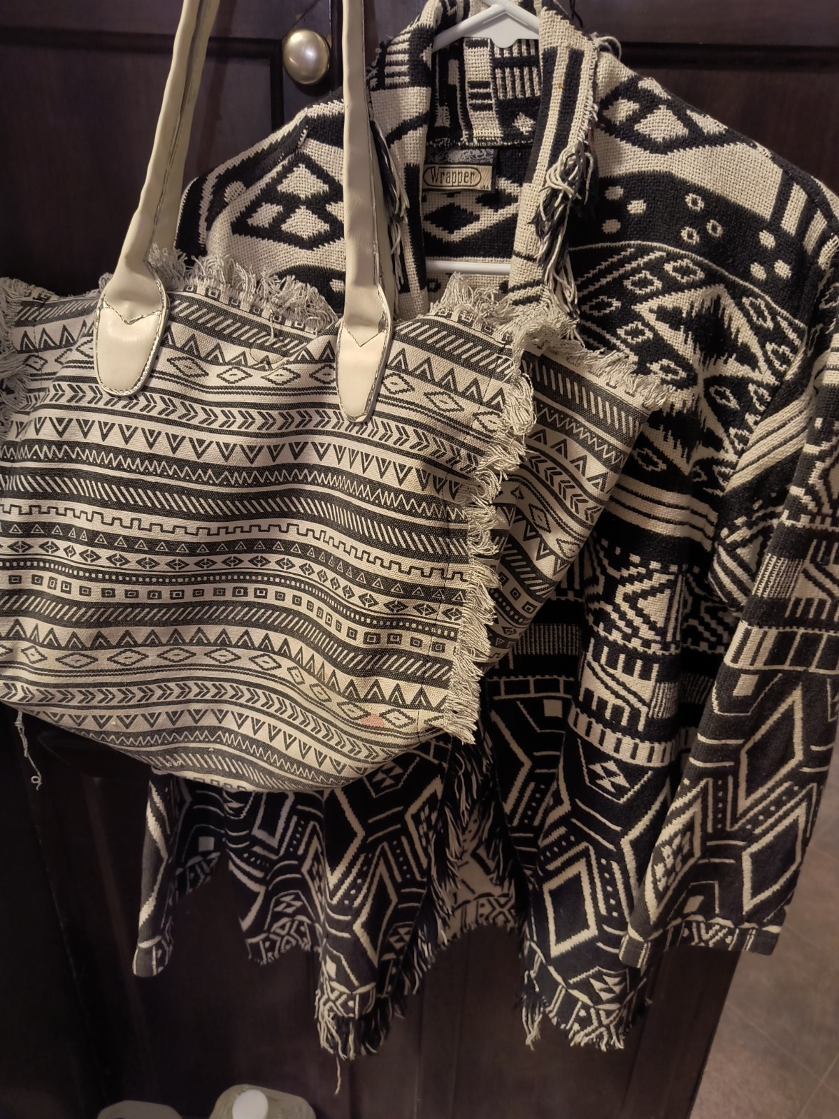 Wrapper Native American Design Coat Large With Bo… - image 3