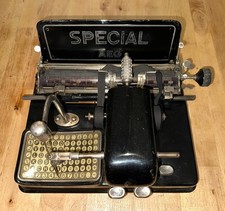 Macchina da scrivere AEG Mignon Special