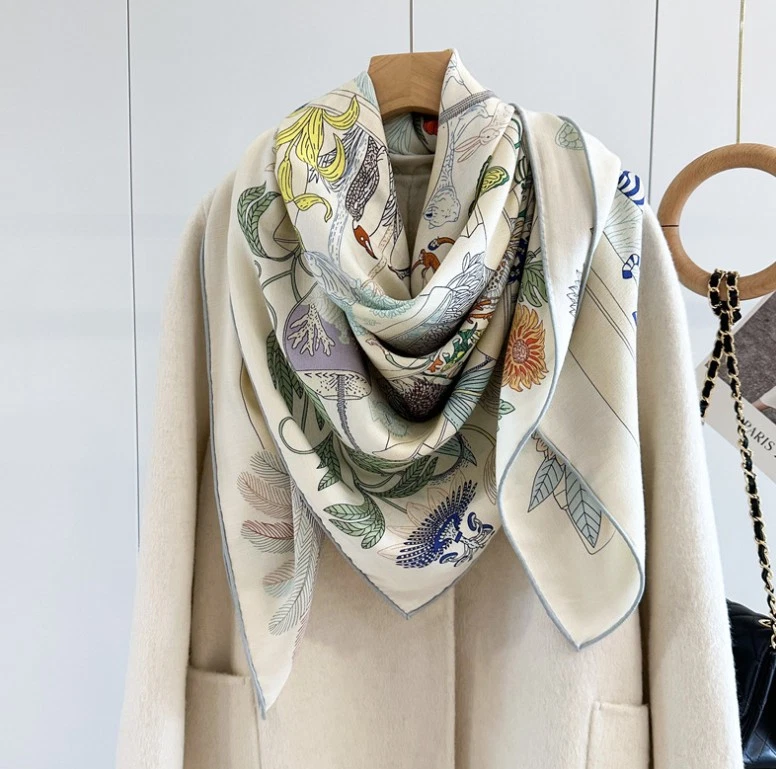 70% Cashmere 30% Silk Wrap Scarf garden Print Double Face Print Shawl 135X135cm - Image 4 of 4
