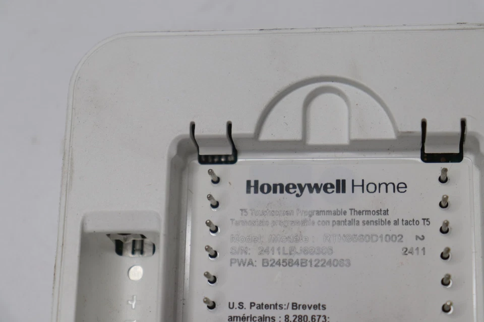 Honeywell Home 7 Day Programmable Touchscreen Thermostat White - Missing Back - Image 4 of 4