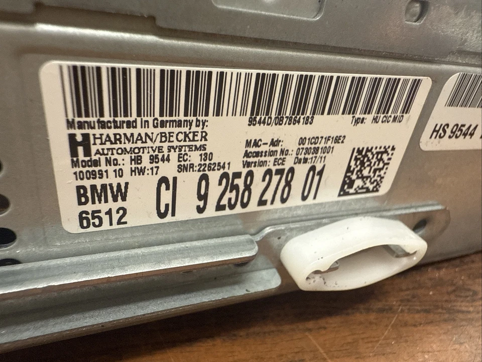 9258278 CIC BMW E87 E90 E82 E92 X1 Navigation Headunit Radio CD  - Bild 4 von 4