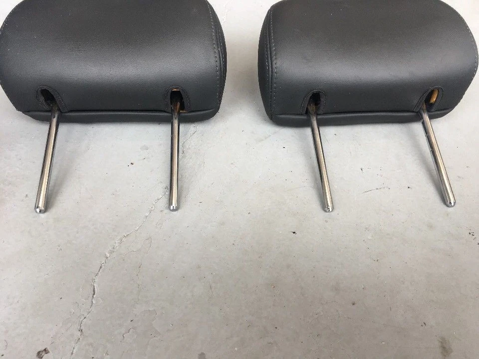 2004-2005 Kia Amanti Rear Left Right Headrest Leather Black OEM Set - Image 2 of 4